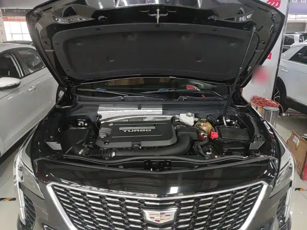 Cadillac XT4 — фото 20