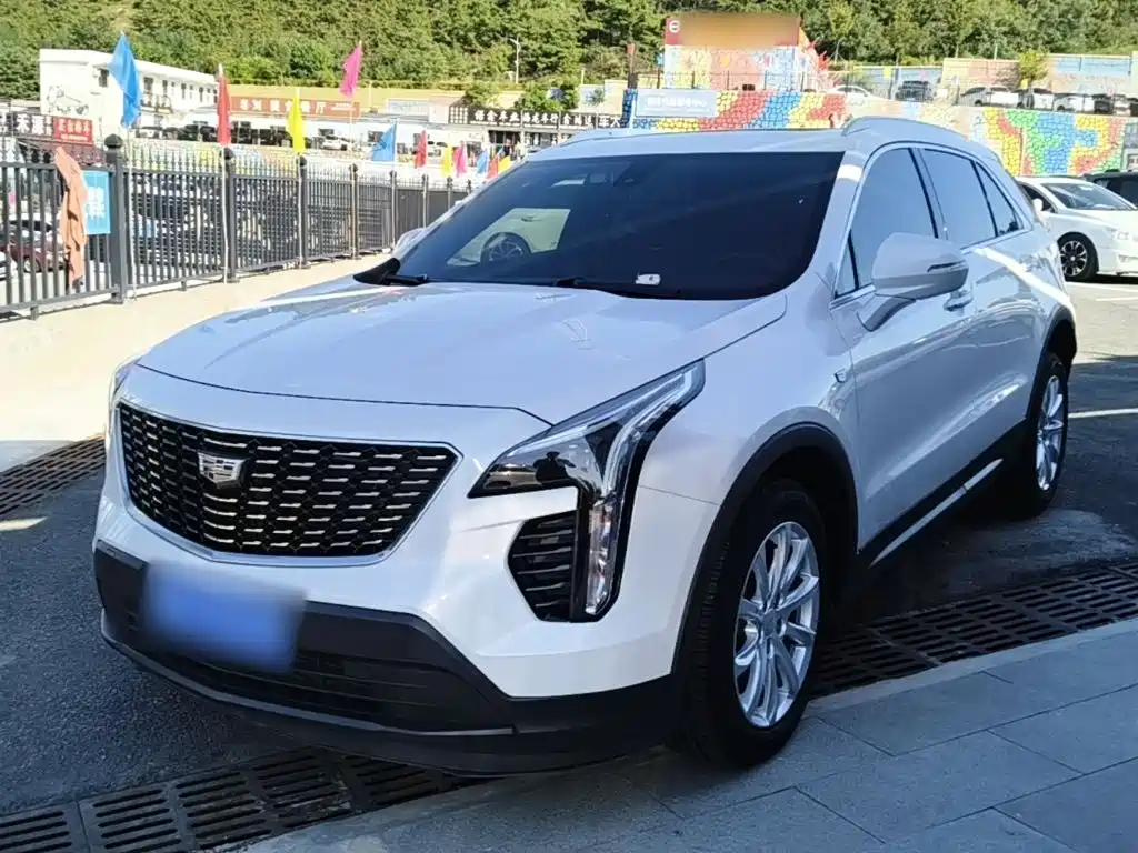 Cadillac XT4 — фото 2