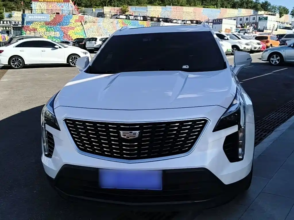 Cadillac XT4 — фото 3
