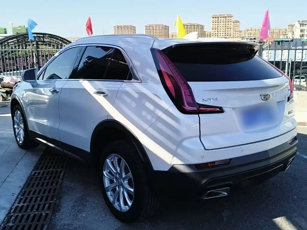 Cadillac XT4 — фото 5