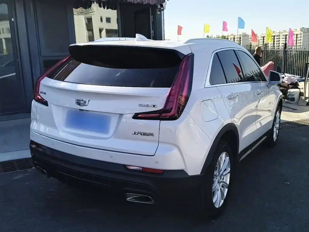 Cadillac XT4 — фото 7
