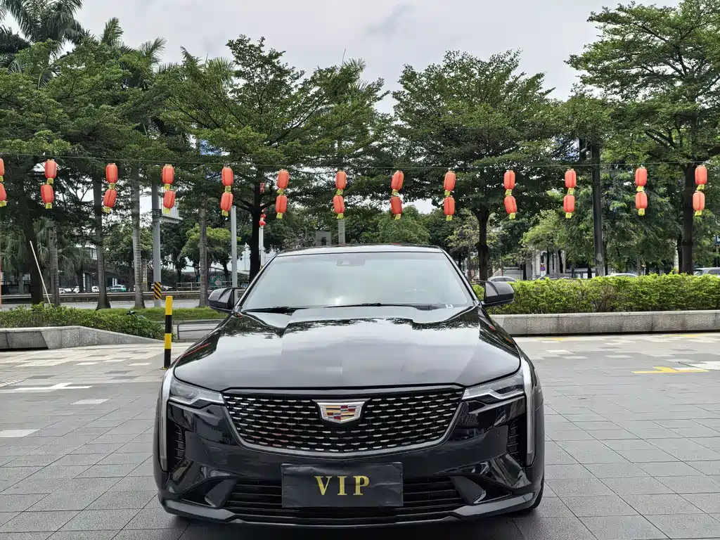 Cadillac CT4 — фото 2