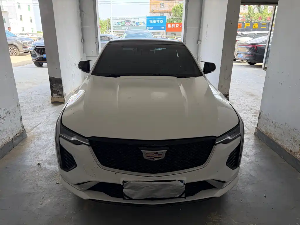 Cadillac CT4 — фото 2
