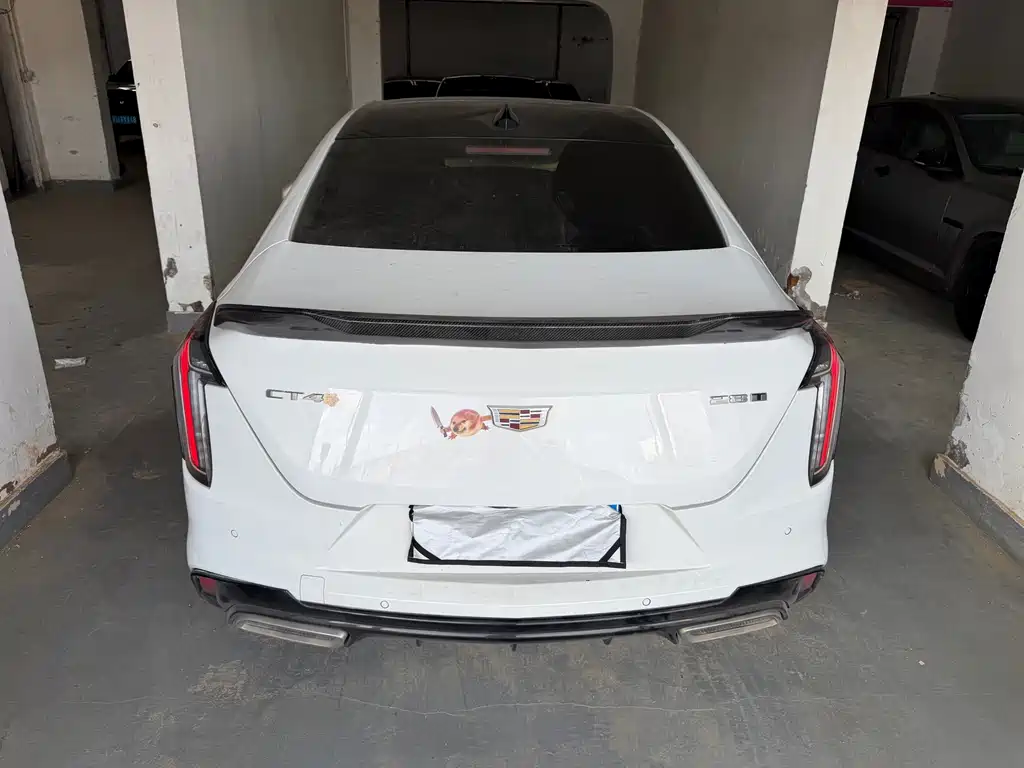 Cadillac CT4 — фото 8