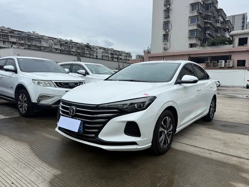 Changan Eado — фото 2