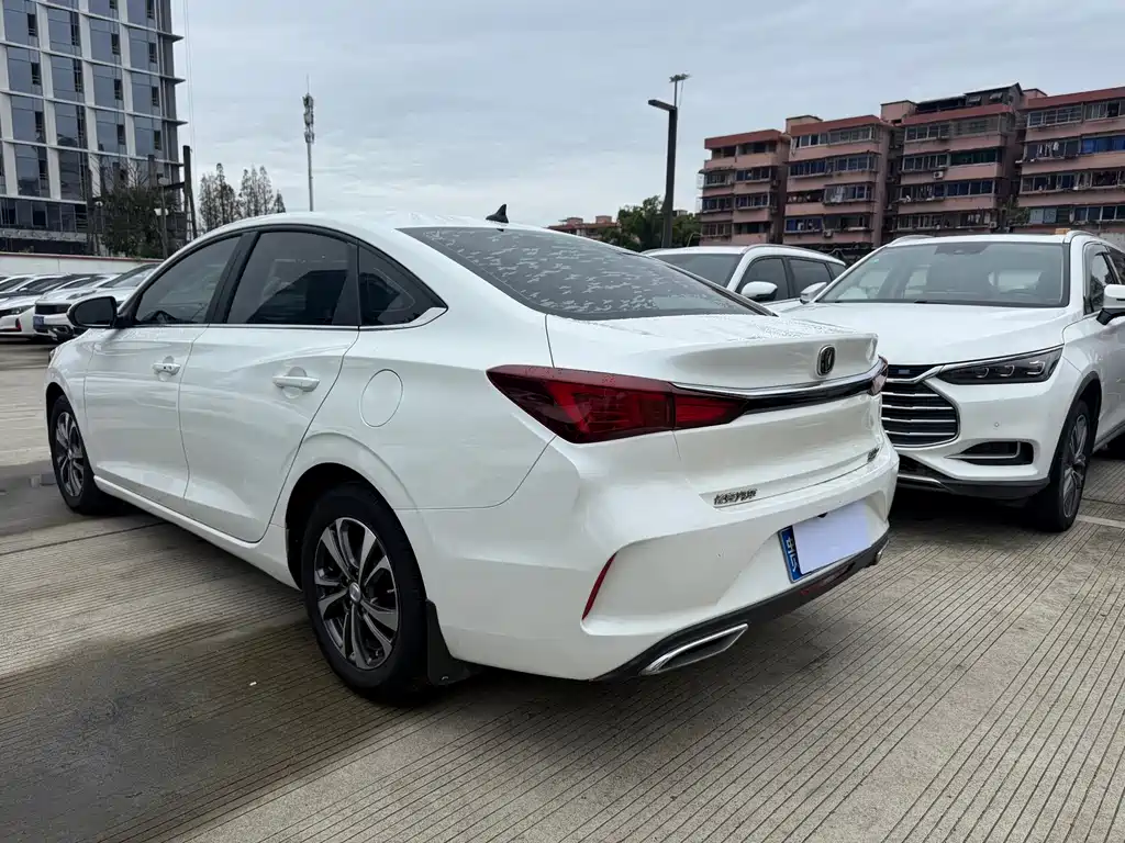 Changan Eado — фото 10