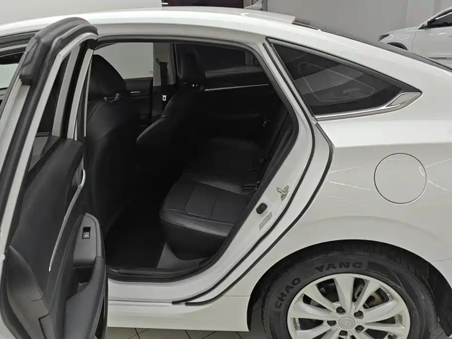 Changan Eado — фото 11