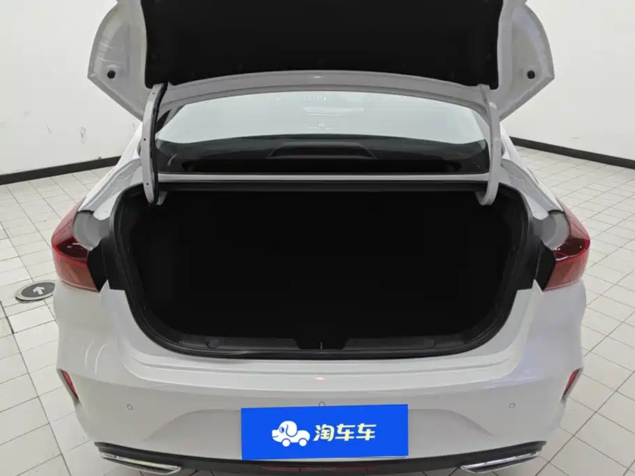 Changan Eado — фото 4