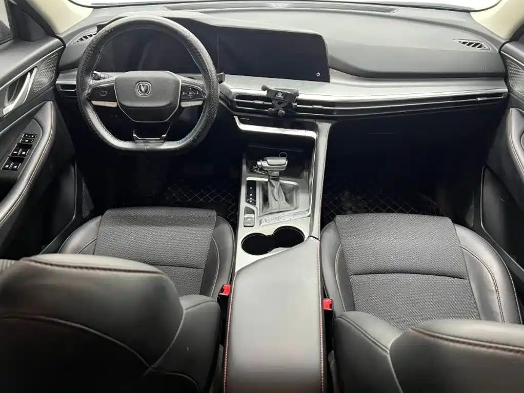 Changan CS35PLUS — фото 15