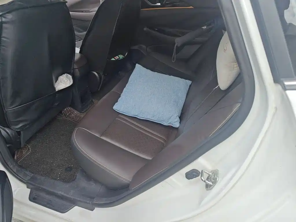 Changan Eado DT — фото 15
