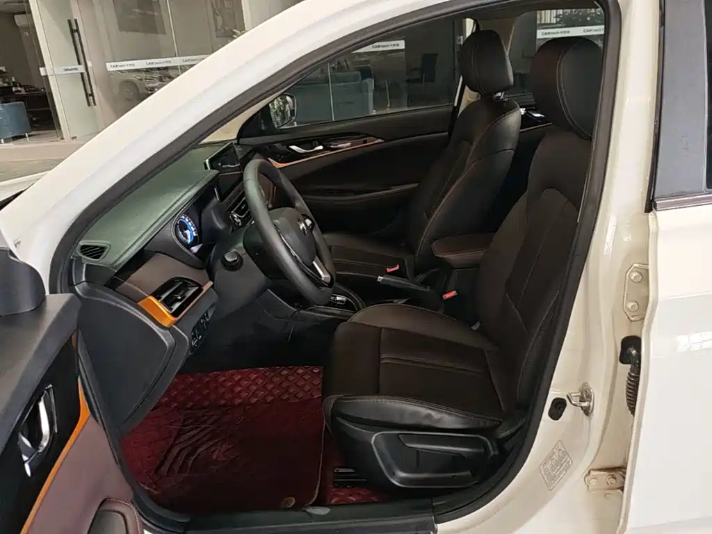 Changan Eado DT — фото 15