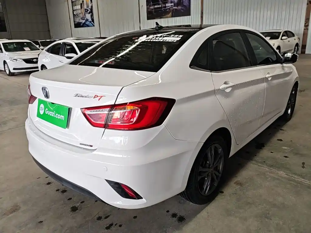 Changan Eado DT — фото 7