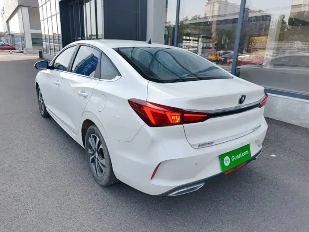 Changan Eado — фото 5