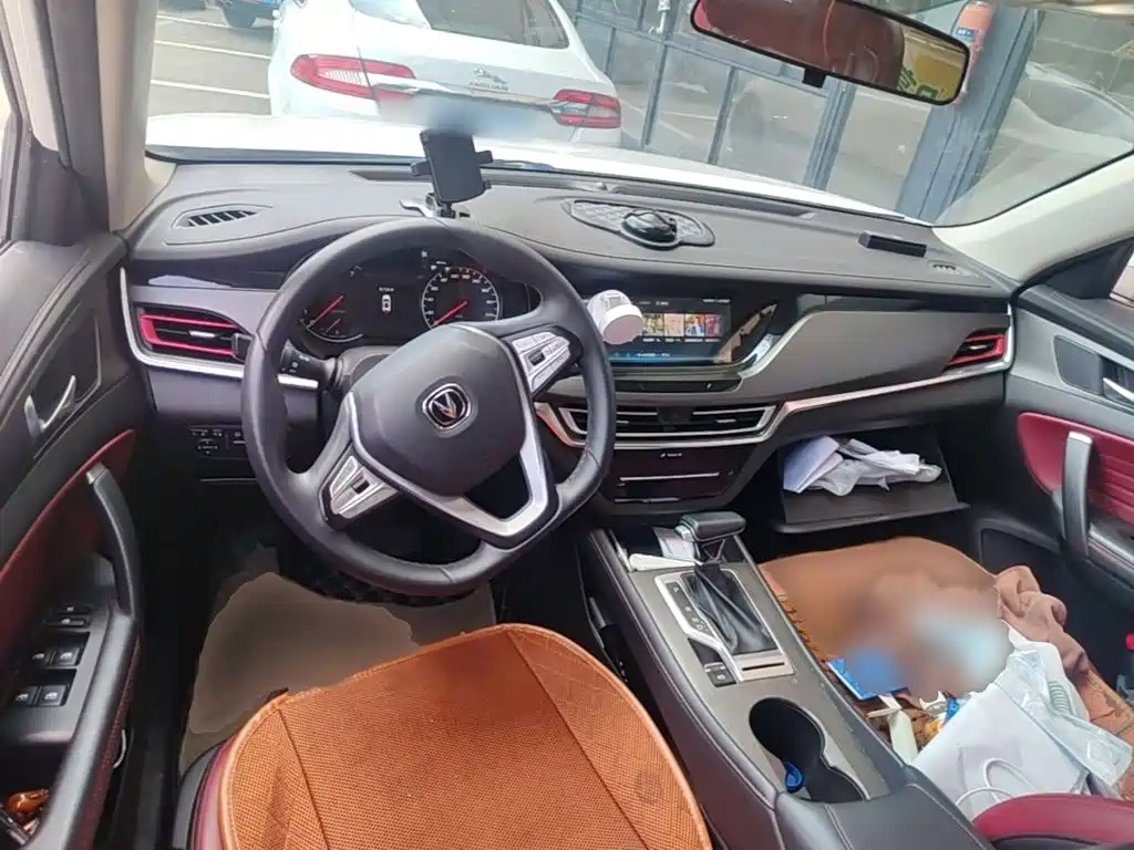 Changan CS35PLUS — фото 13