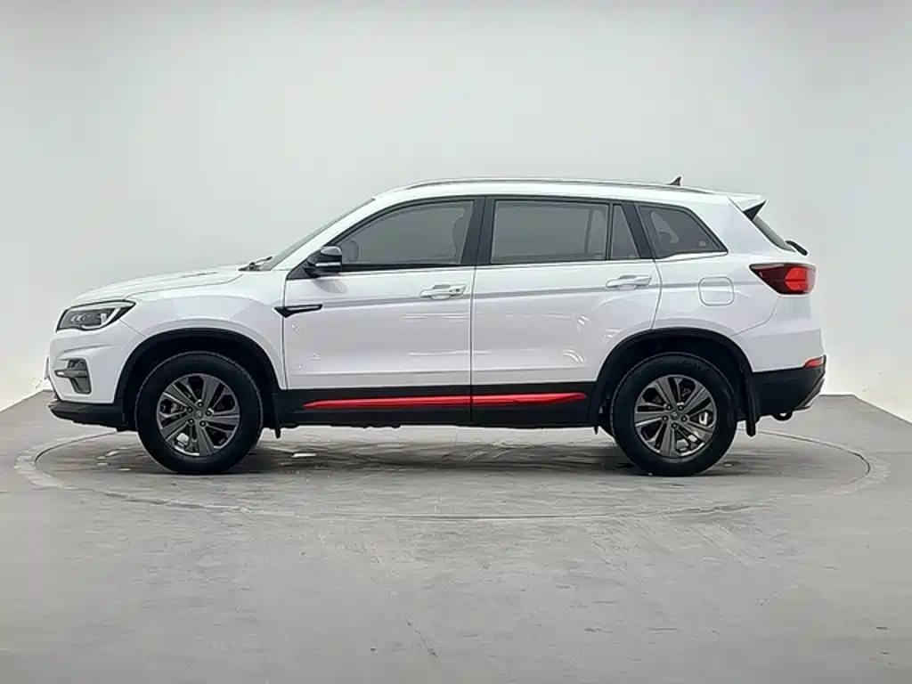 Changan CS75 — фото 2