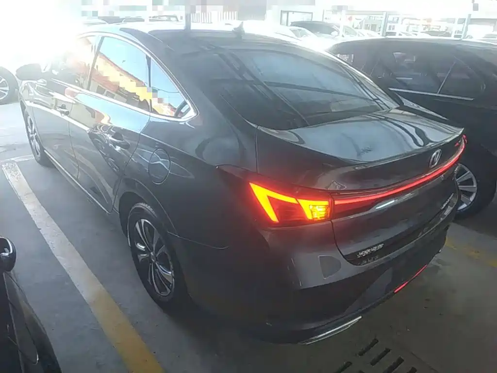 Changan Eado — фото 5