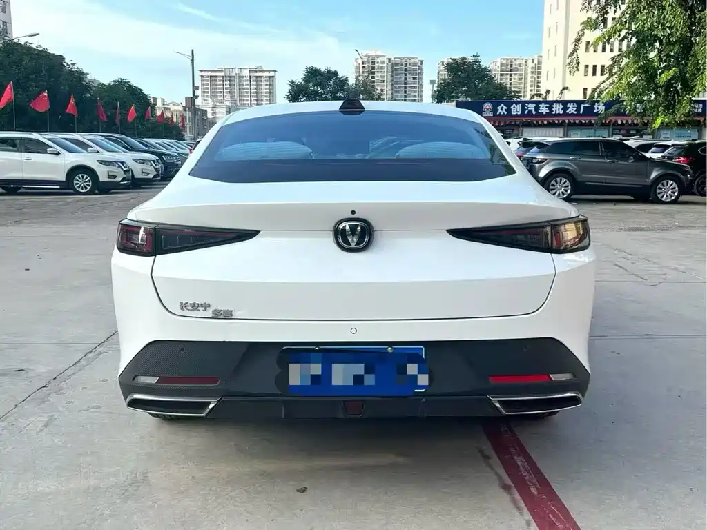 Changan Yida — фото 5