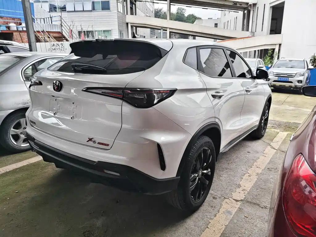 Changan X5 PLUS — фото 9
