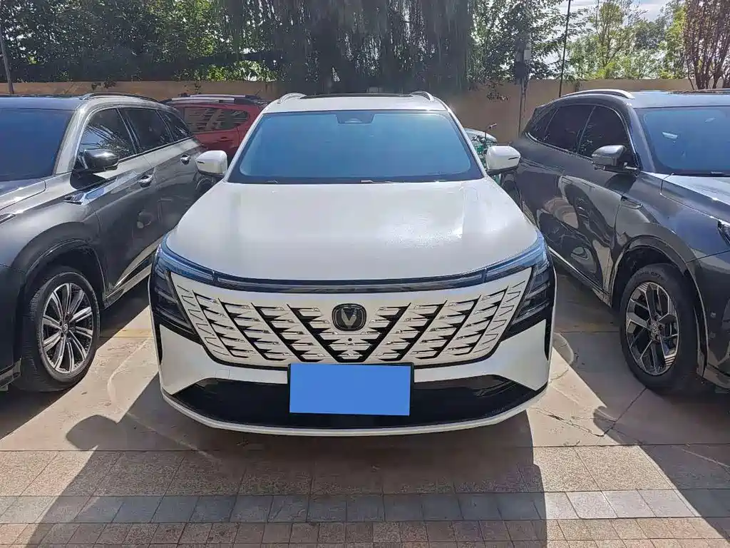 Changan CS75 PLUS — фото 2
