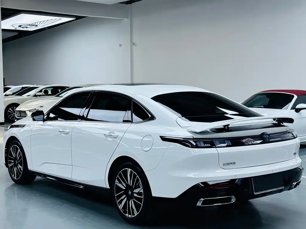 Changan Eado — фото 13