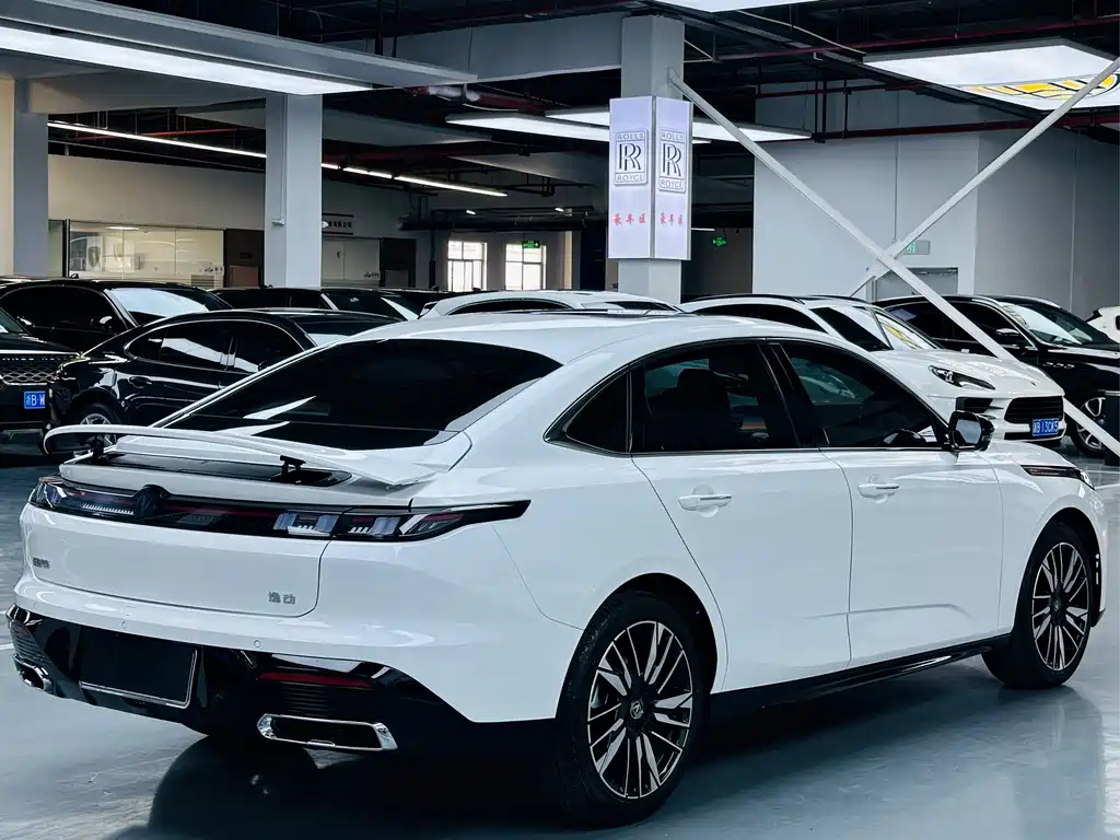 Changan Eado — фото 15