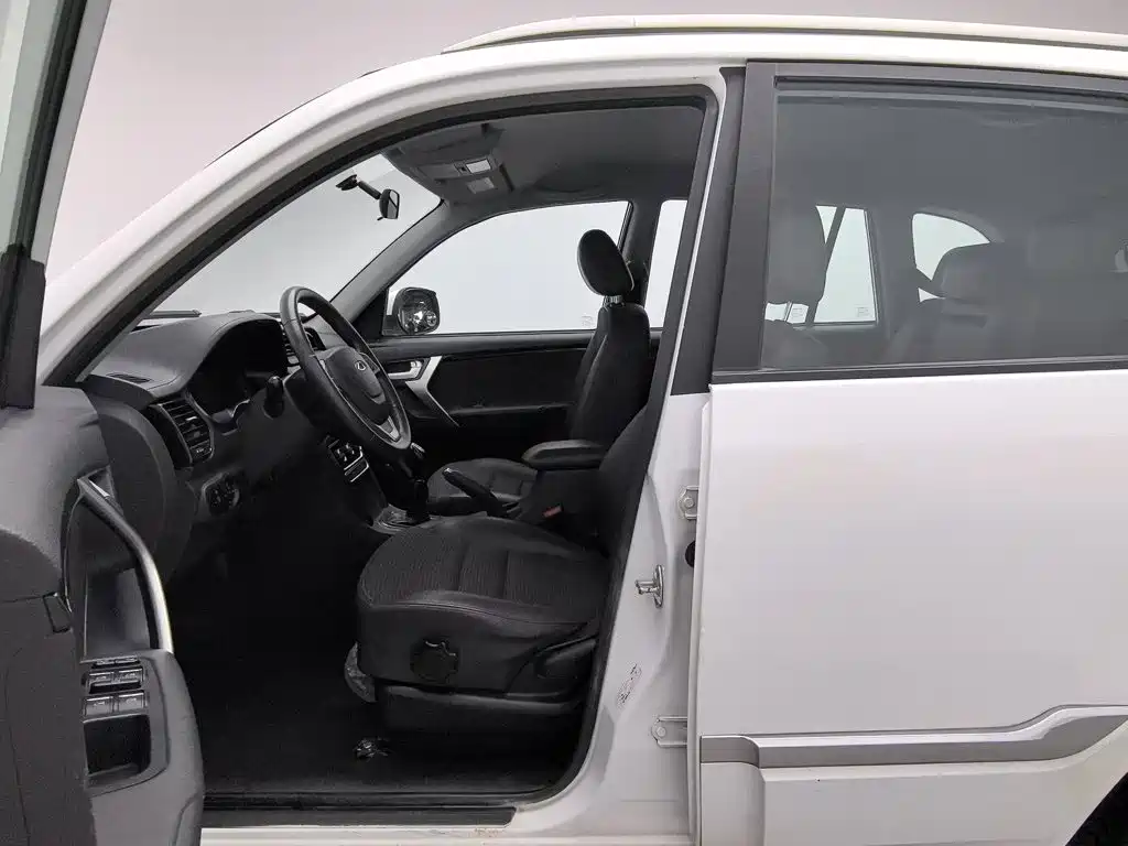 Chery Tiggo 3 — фото 10