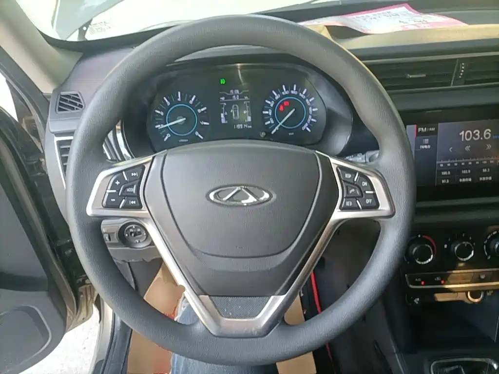 Chery Tiggo 3 — фото 11