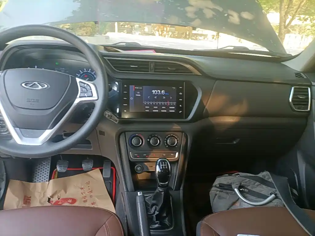 Chery Tiggo 3 — фото 13