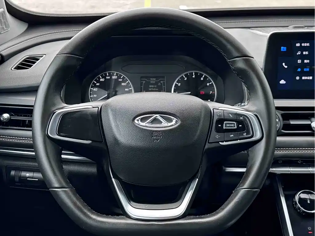 Chery Tiggo 8 — фото 11