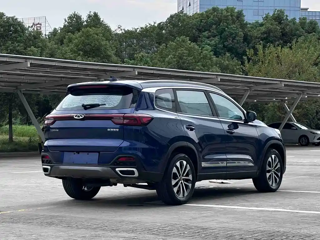 Chery Tiggo 8 — фото 4