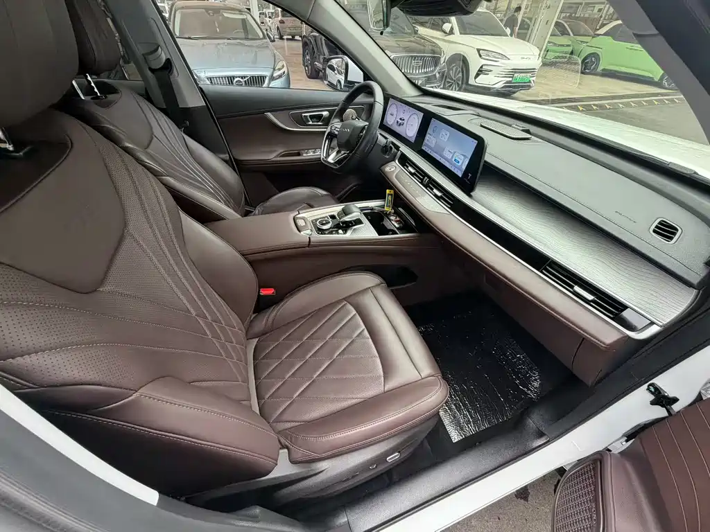 Chery Tiggo 8 PRO — фото 4