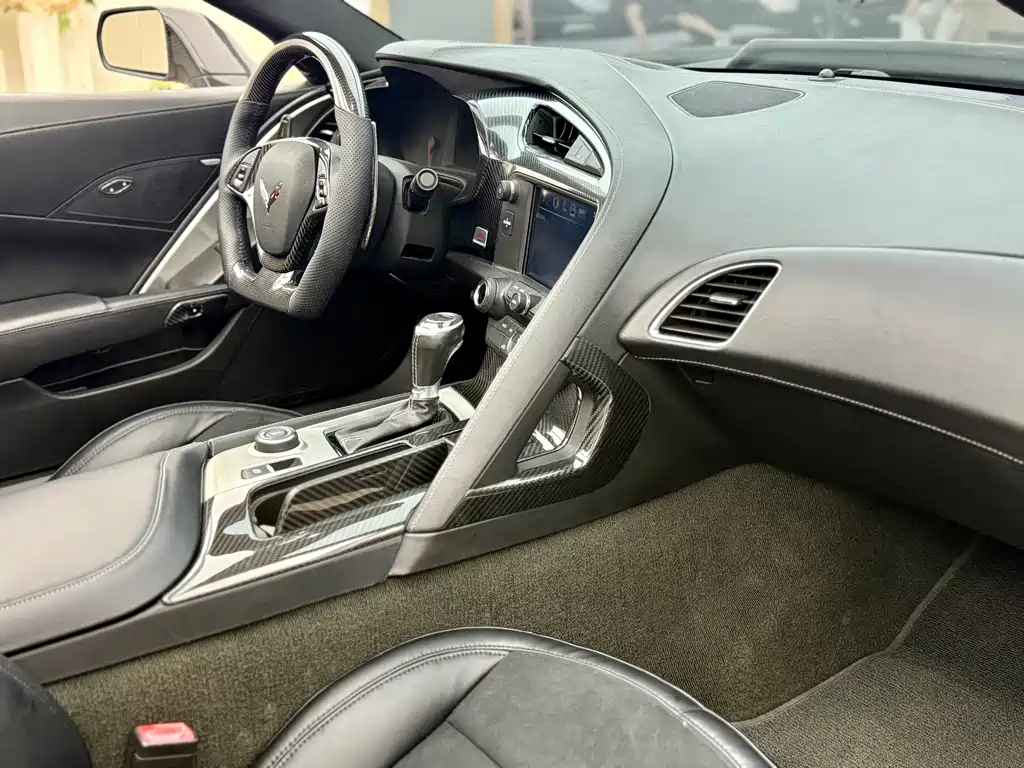 Chevrolet Corvette — фото 15