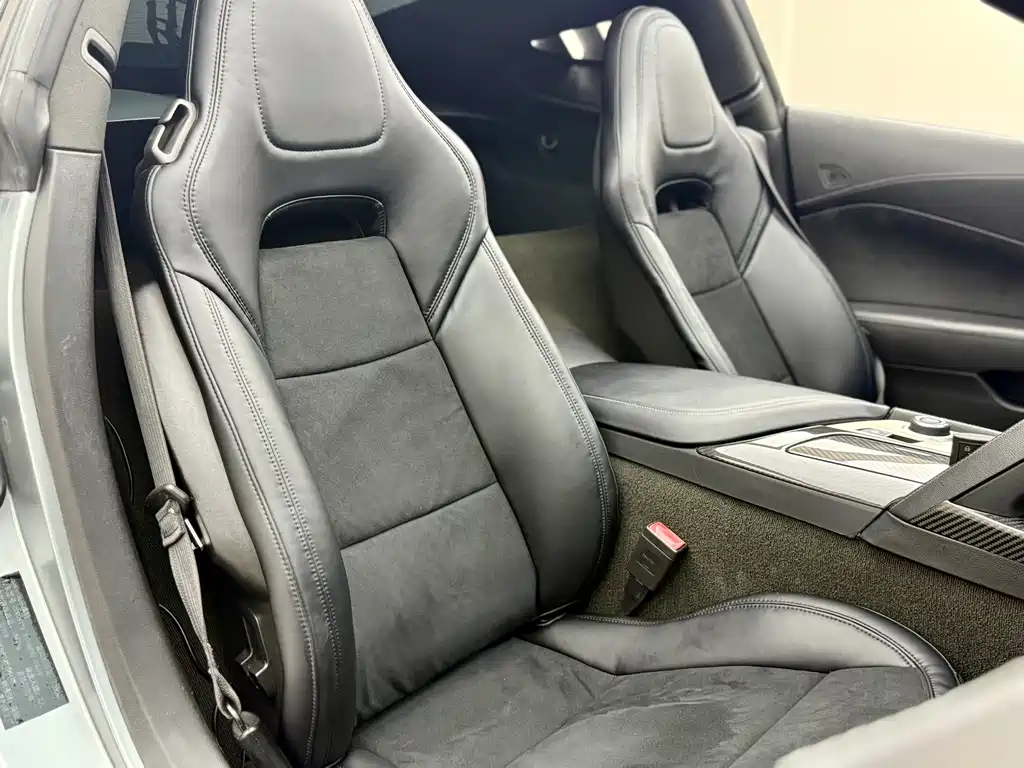 Chevrolet Corvette — фото 19