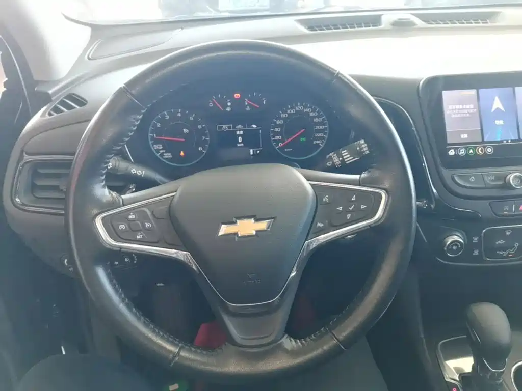 Chevrolet Equinox — фото 11