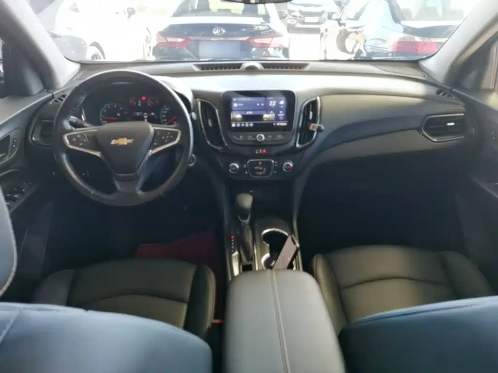 Chevrolet Equinox — фото 10