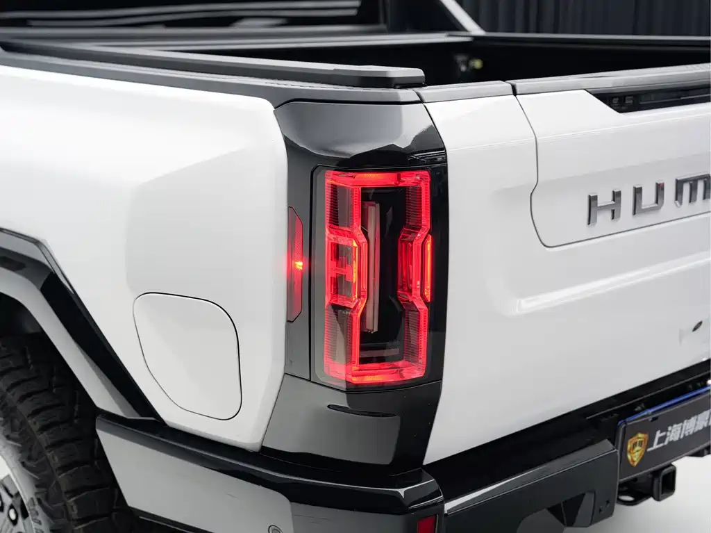 Durant Guild HUMMER EV — фото 8