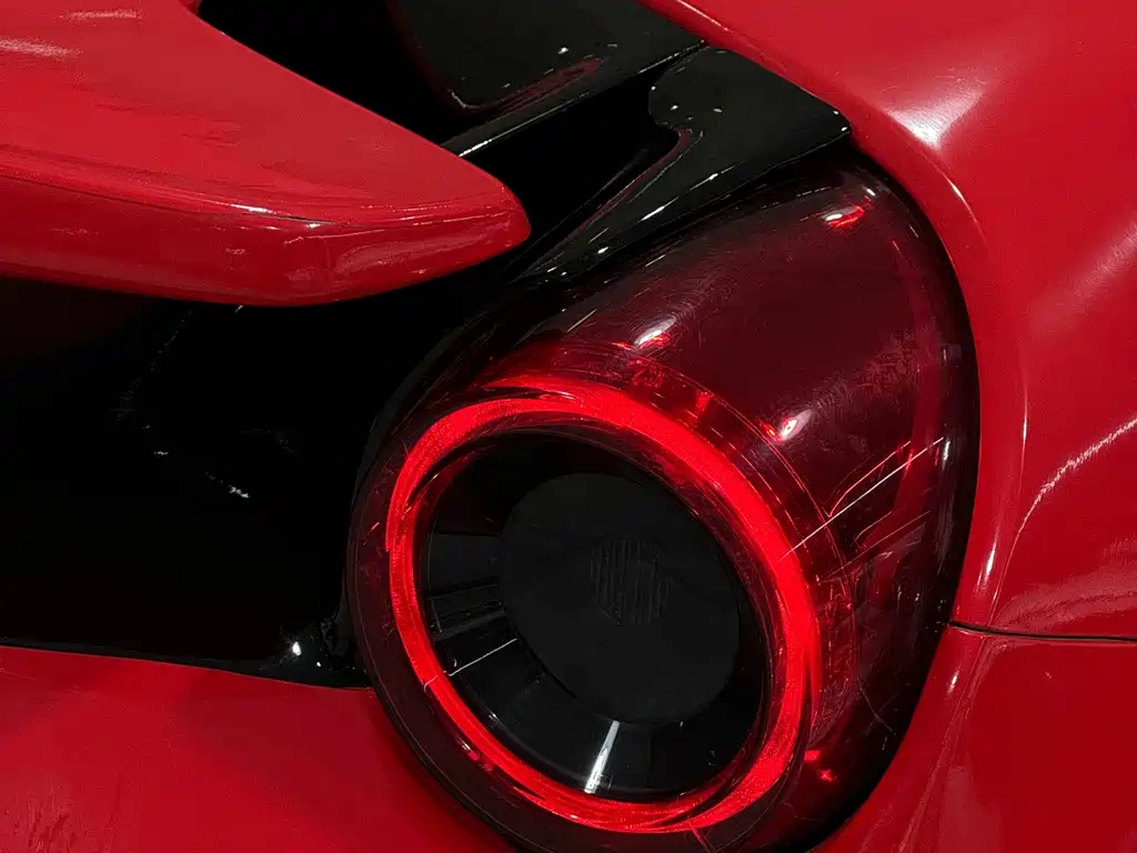 Ferrari 488 — фото 14