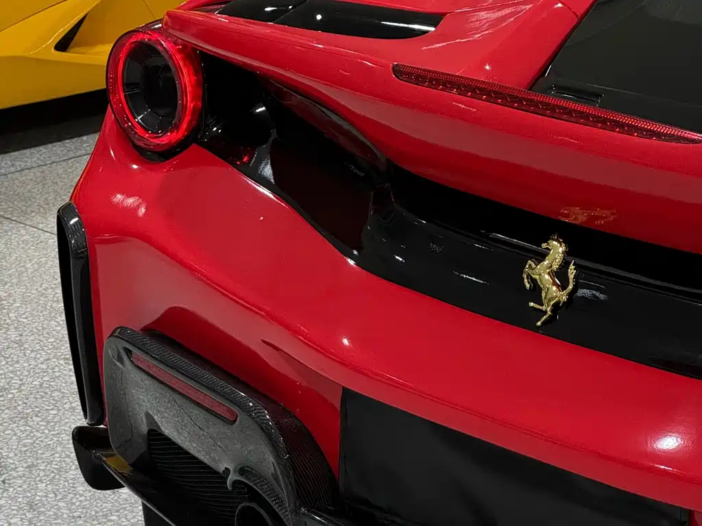 Ferrari 488 — фото 15