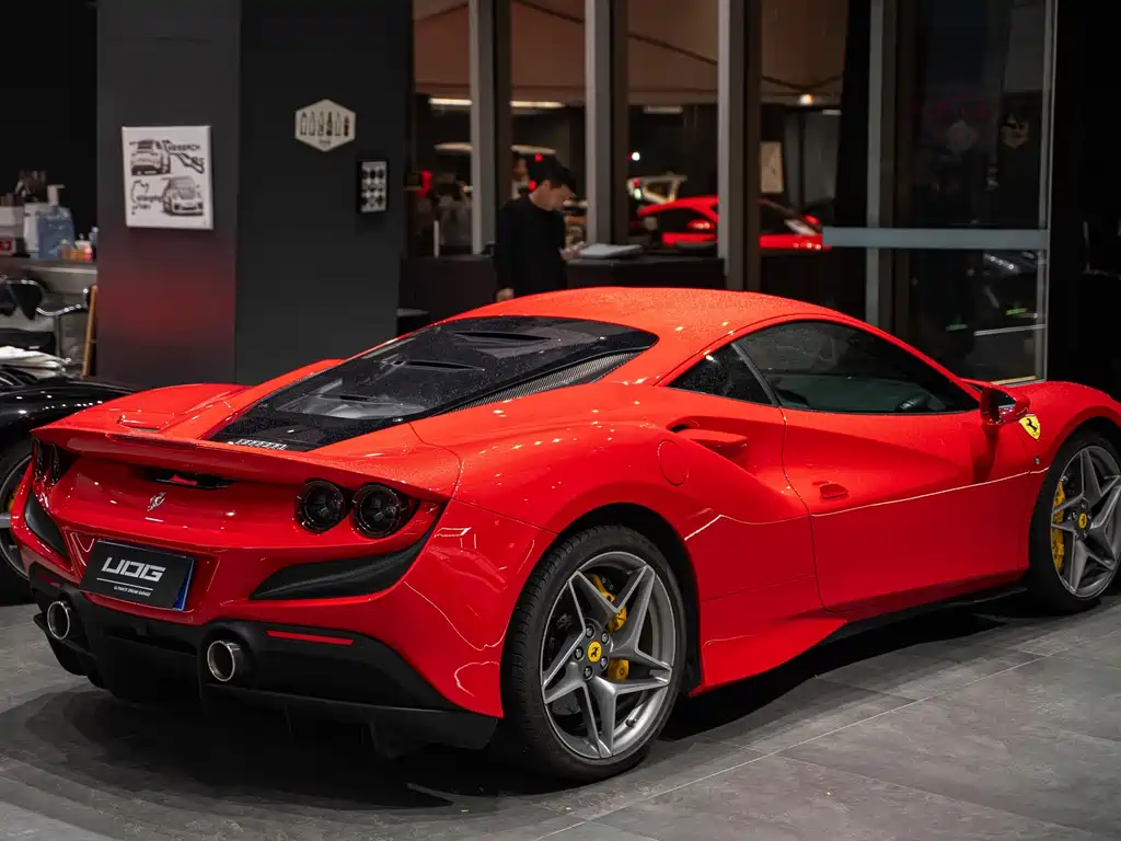 Ferrari F8 — фото 7