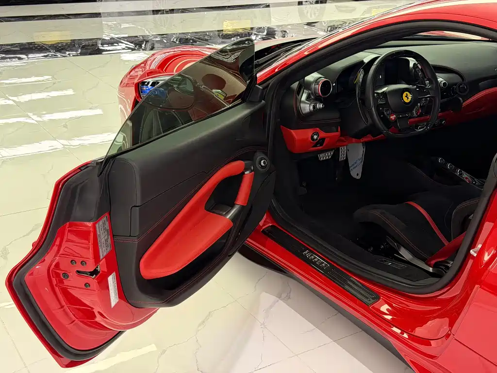 Ferrari F8 — фото 22