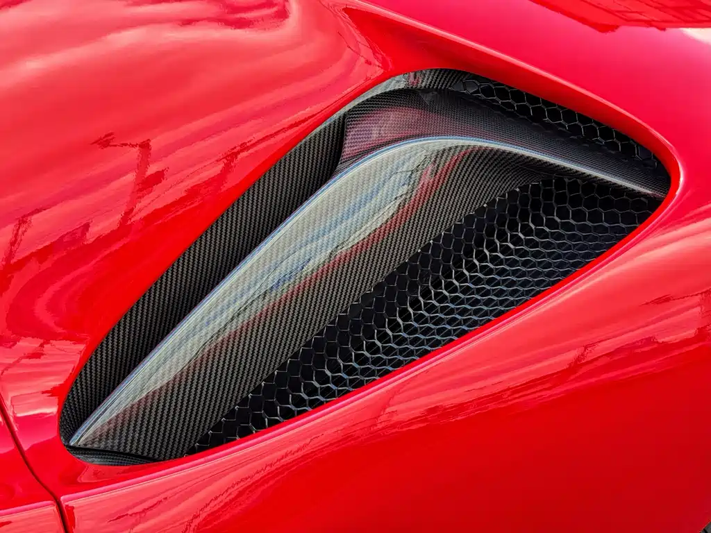 Ferrari SF90 — фото 10