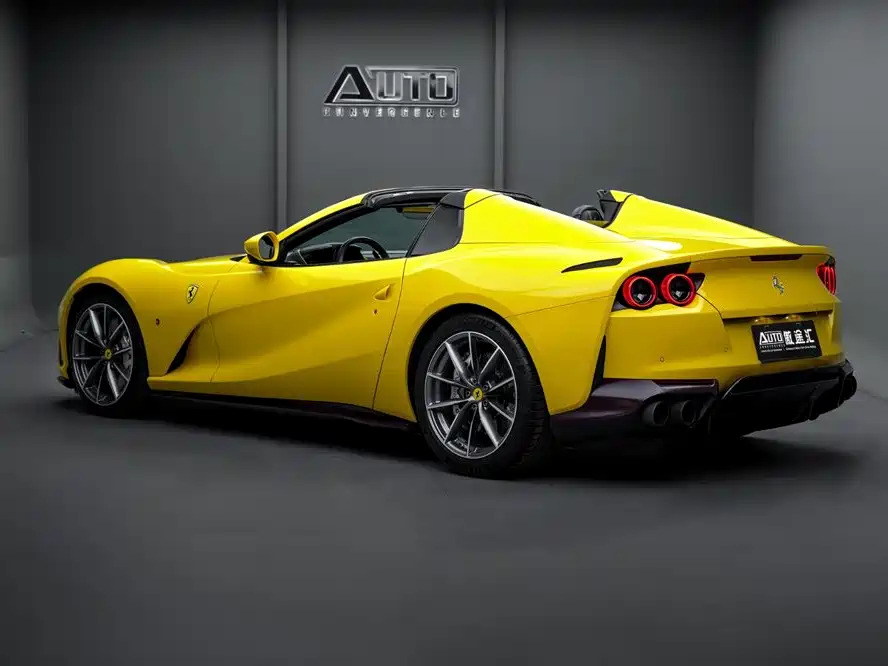 Ferrari 812 — фото 8