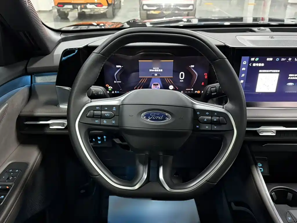 Ford Edge — фото 18