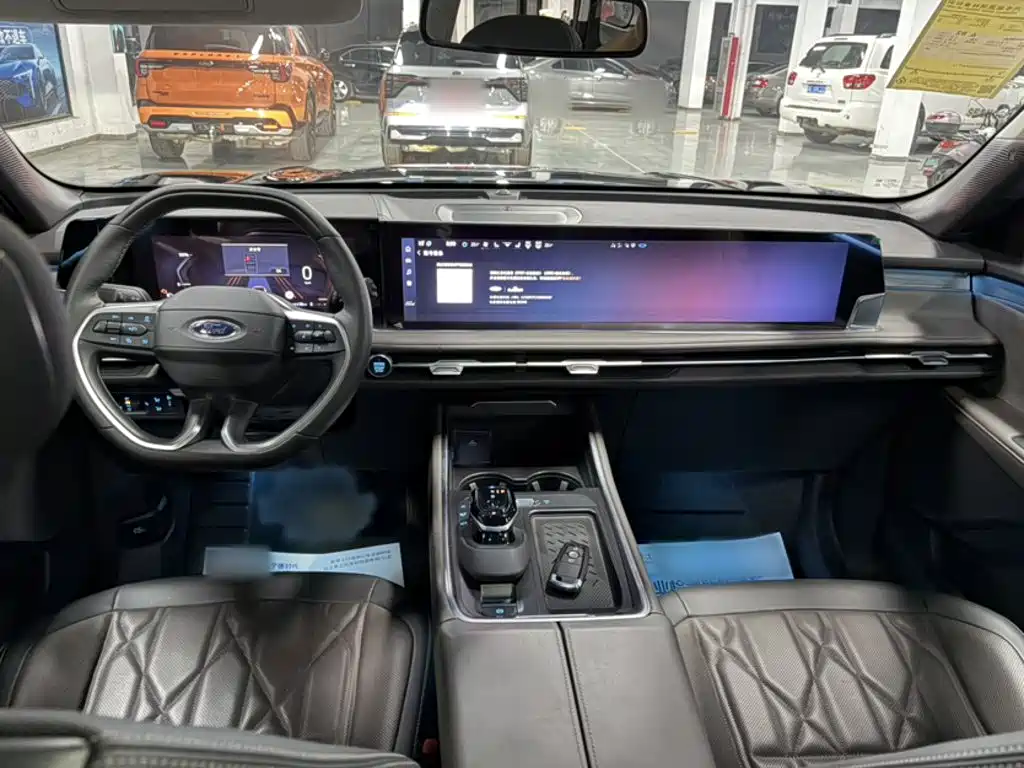 Ford Edge — фото 10