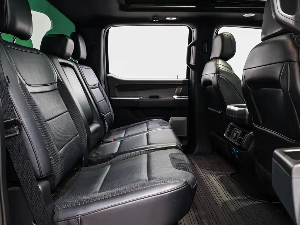 Ford F-150 Raptor — фото 11
