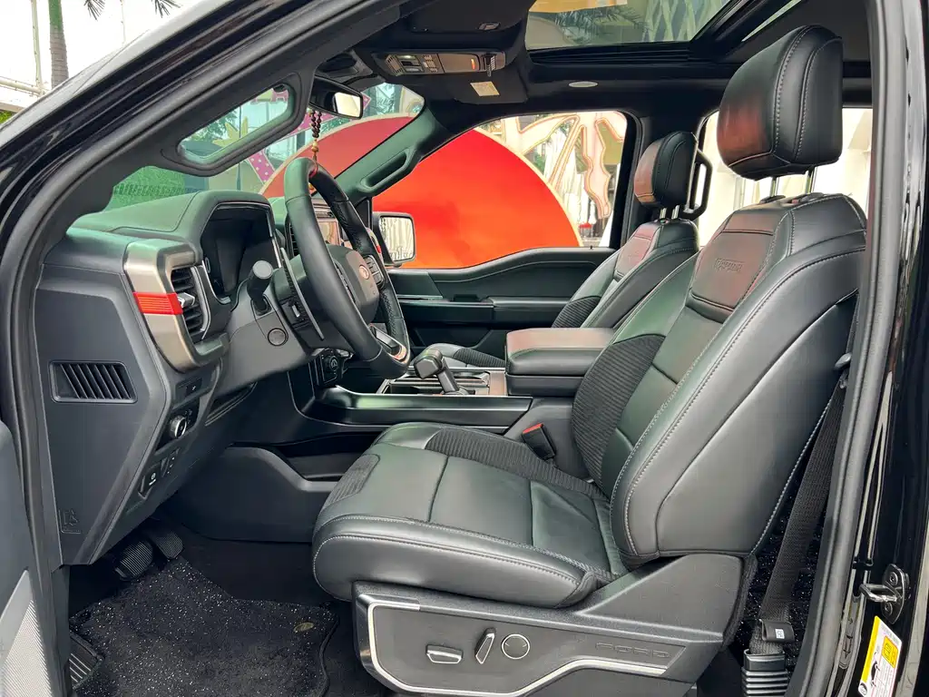 Ford F-150 Raptor — фото 10