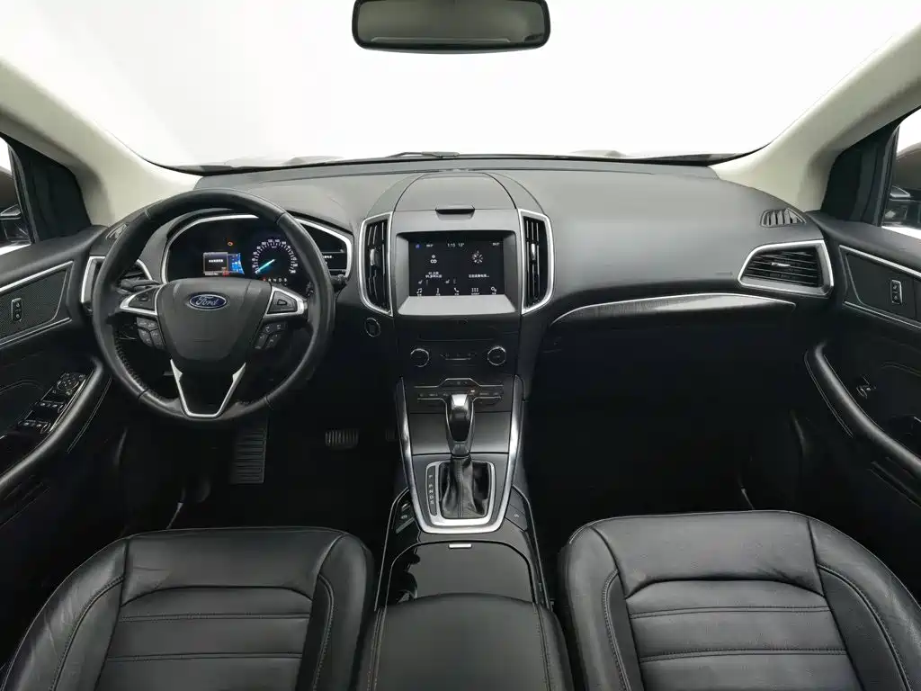 Ford Edge — фото 5