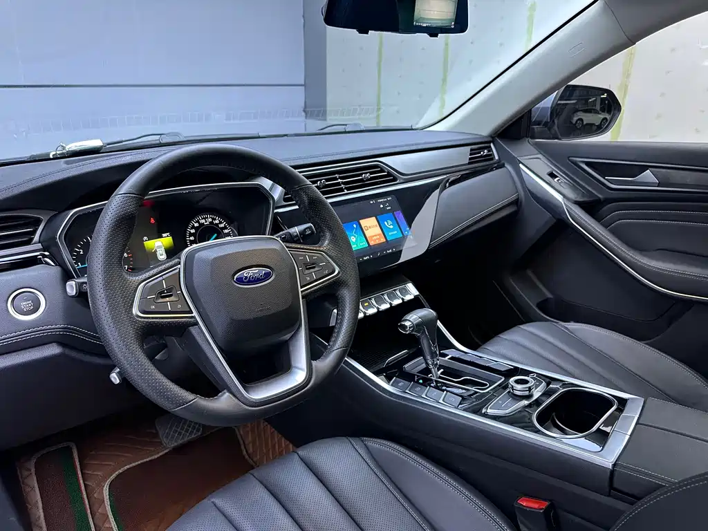 Ford Territory — фото 10