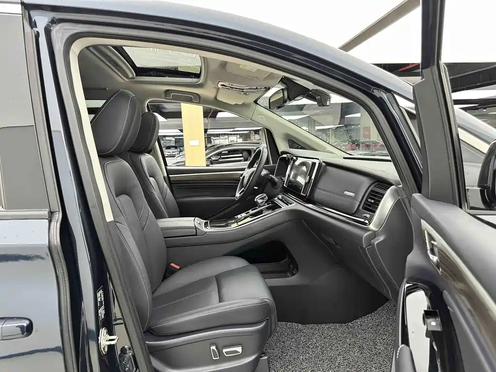 GAC Motor Trumpchi M8 — фото 6
