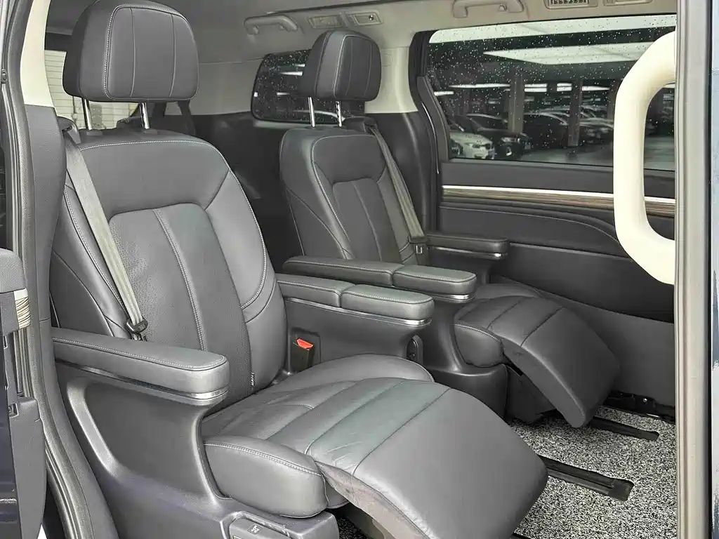 GAC Motor Trumpchi M8 — фото 8